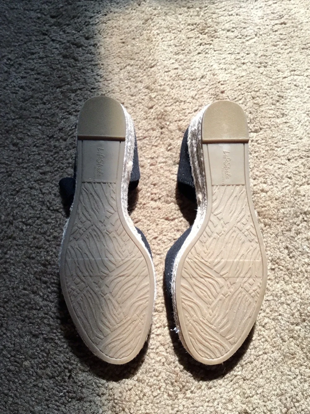 BLK ESPADRILLE WEDGES w/ankle straps / 7.5